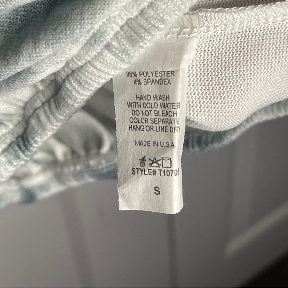 NWT Altar’d State Tie Dye Elastic Hem Cropped Shirt Size Small Blue White New - Picture 7 of 7